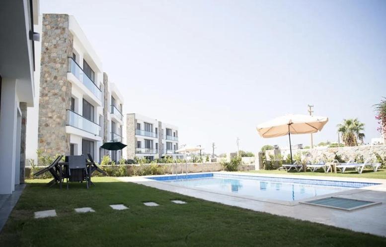 Petrum Sunset Hotel apartamentowy *